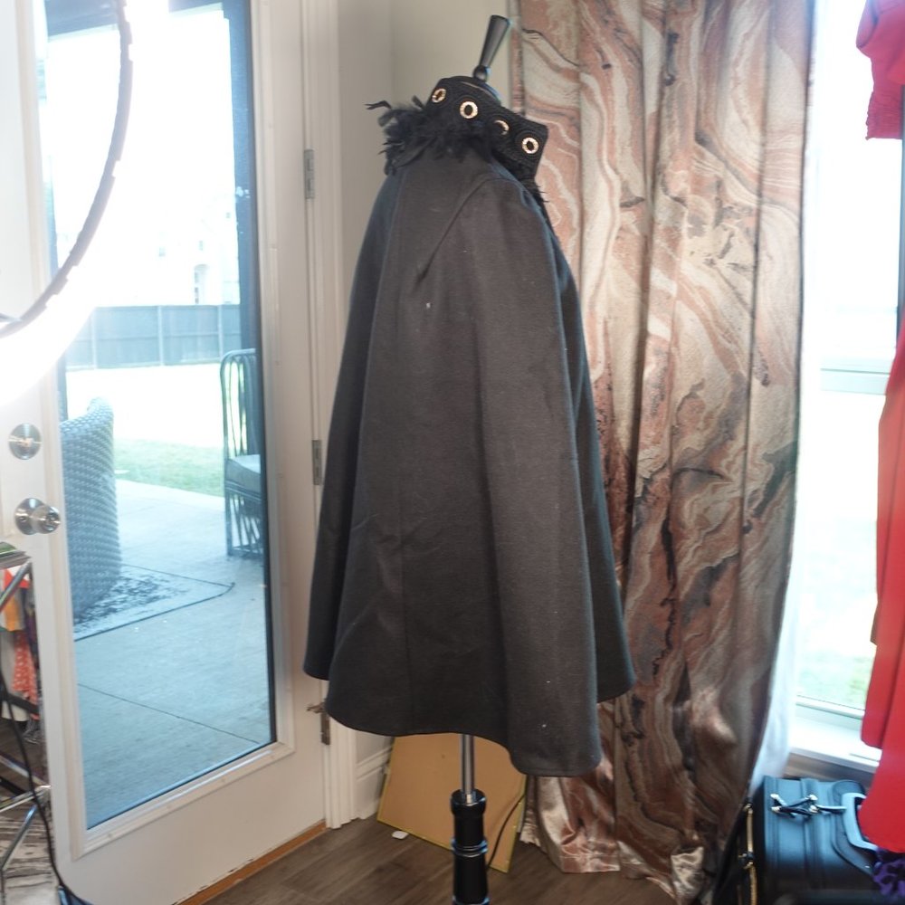 cape blazer - Picture 3 of 4